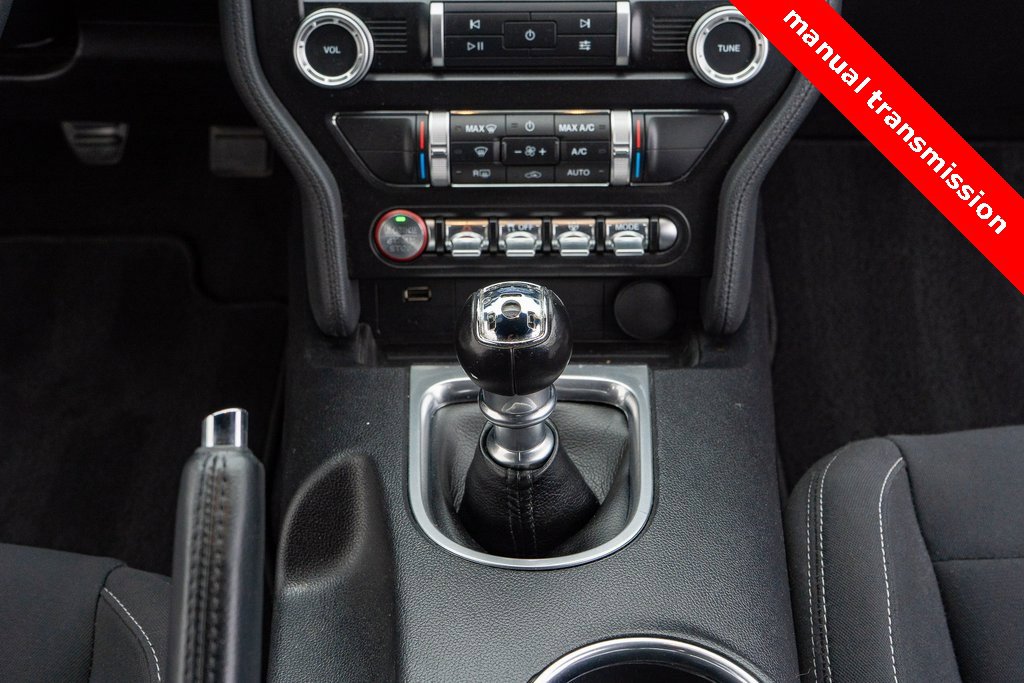 Used 2020 Ford Mustang GT w/ Equipment Group 301A image 7