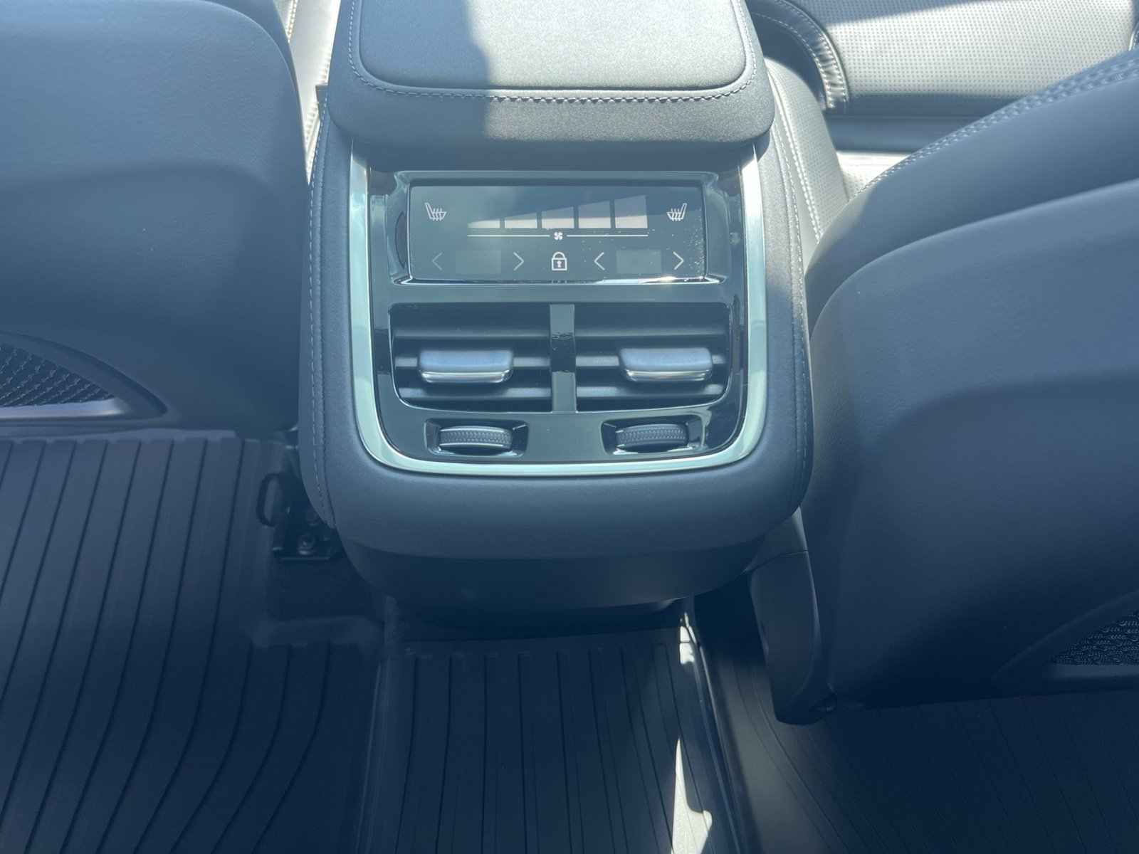New 2026 Volvo XC90 B6 Ultra AWD/4WD image 23