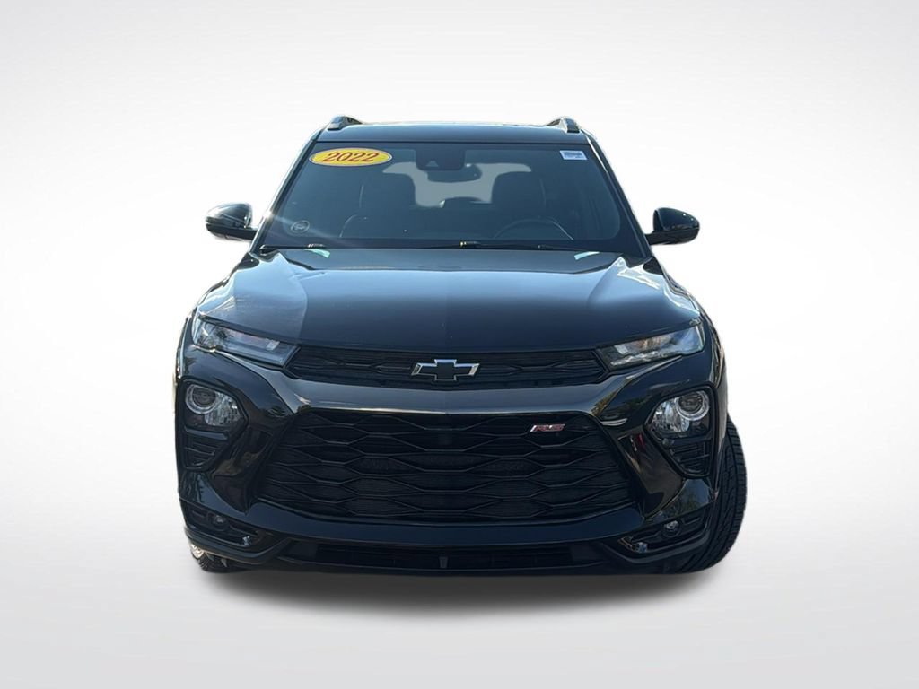 Used 2022 Chevrolet TrailBlazer RS w/ Sun and Liftgate Package AWD/4WD image 2