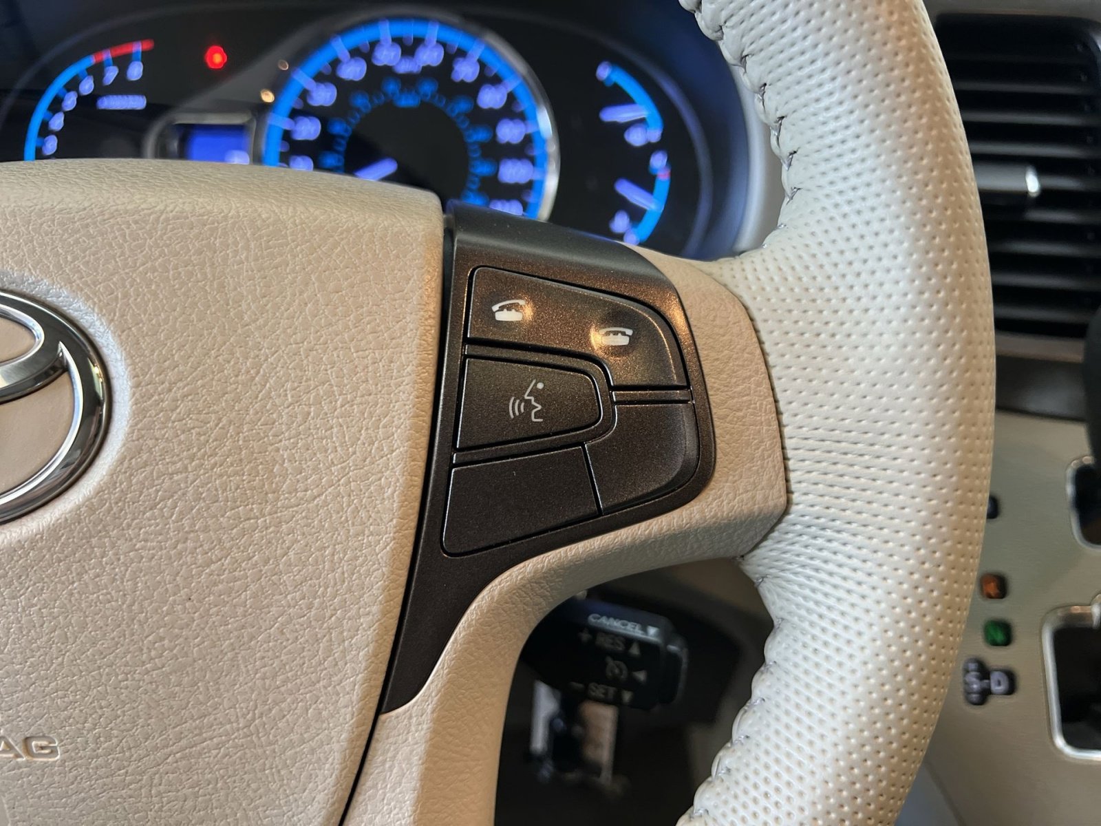 Used 2013 Toyota Sienna XLE FWD image 30