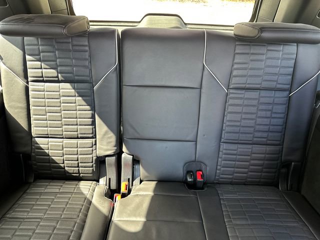 Used 2023 Cadillac Escalade Sport Platinum w/ LPO, ONYX Package image 19