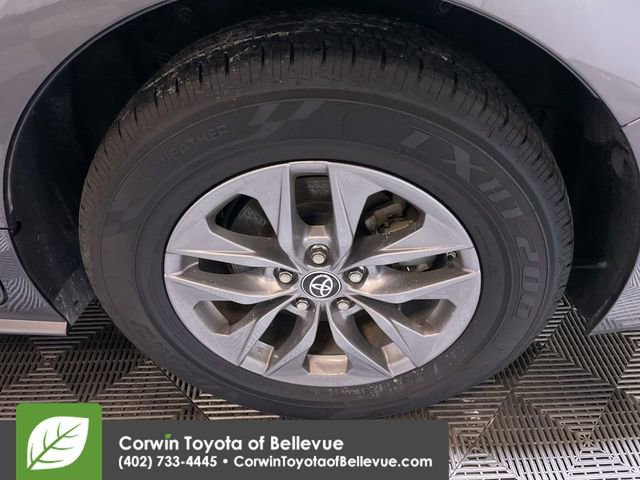 Certified 2024 Toyota Sienna XLE image 25