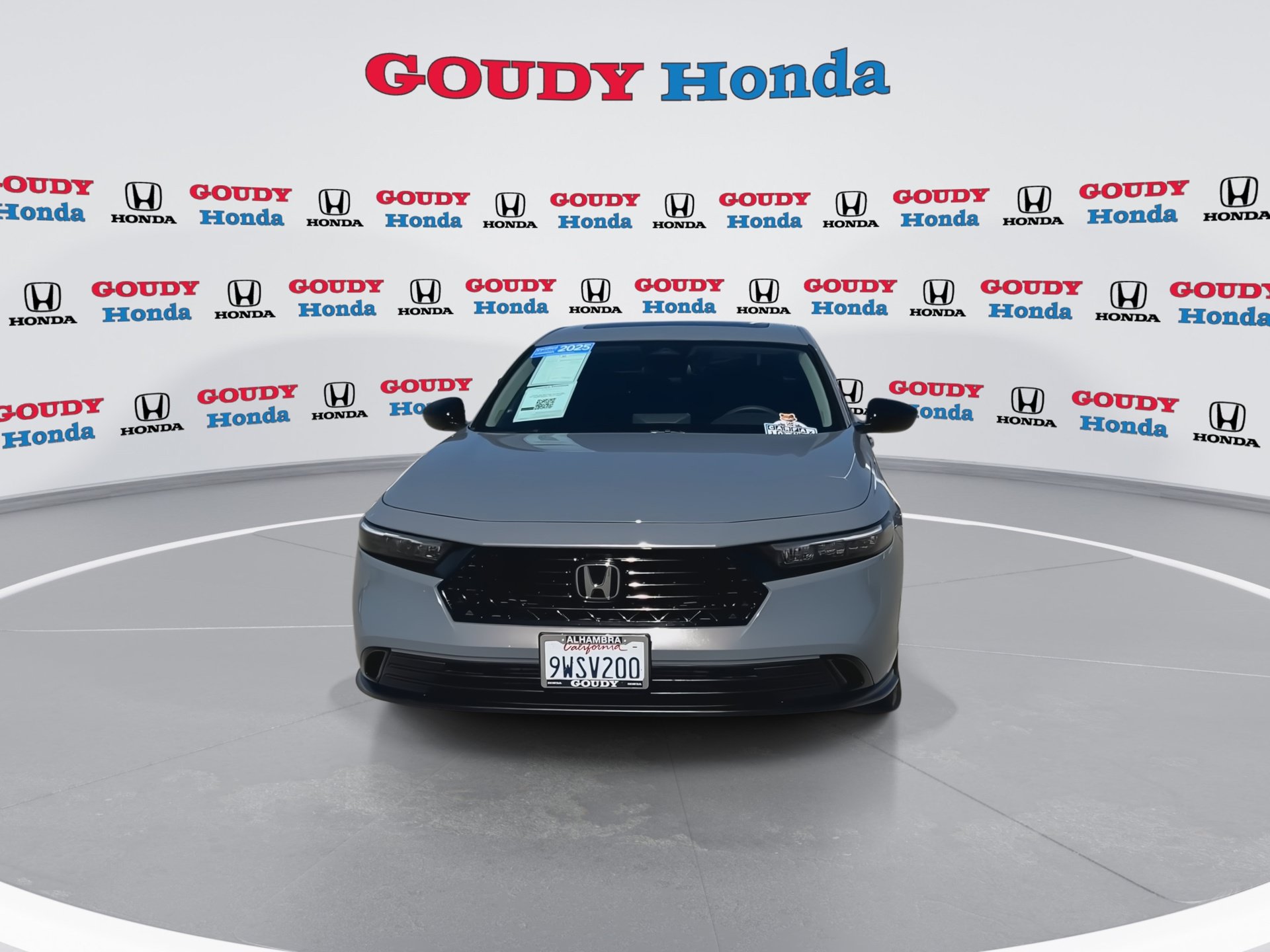 Certified 2025 Honda Accord SE image 3