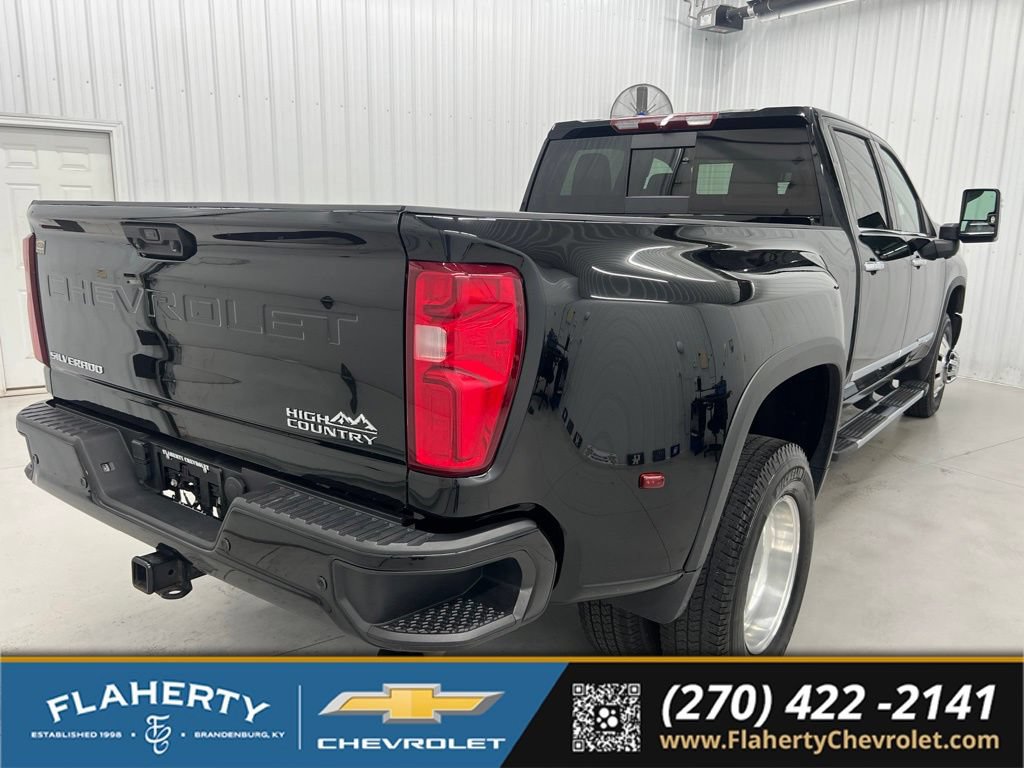 Used 2024 Chevrolet Silverado 3500 High Country AWD/4WD video 3