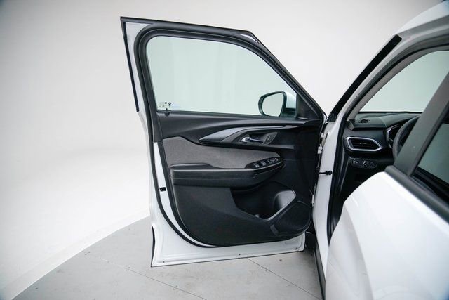 Used 2023 Chevrolet TrailBlazer LT image 22
