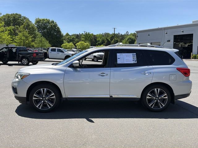 Used 2018 Nissan Pathfinder Platinum AWD/4WD image 10