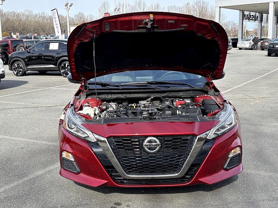 Certified 2022 Nissan Altima 2.5 SR image 9