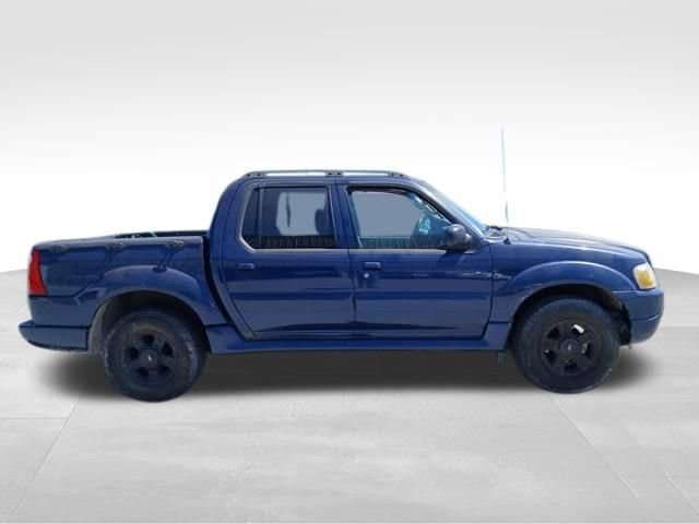 Used 2004 Ford Explorer Sport Trac XLT AWD/4WD image 2