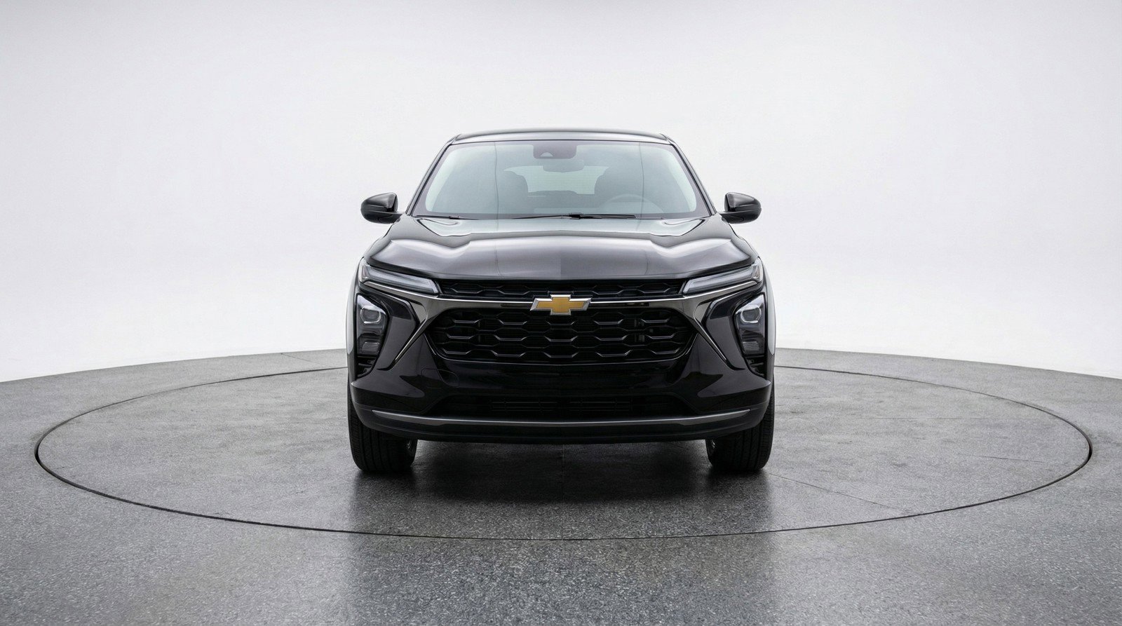 Used 2025 Chevrolet Trax LT image 2