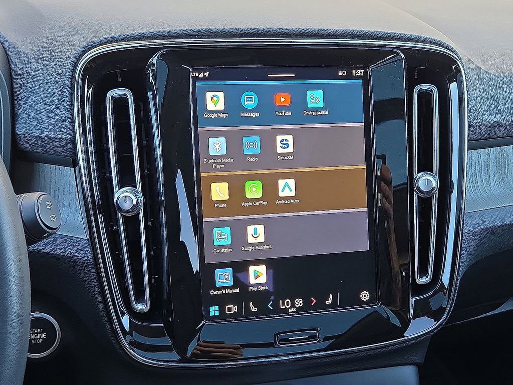 Certified 2023 Volvo XC40 B5 Plus w/ Driver Assist Package image 29