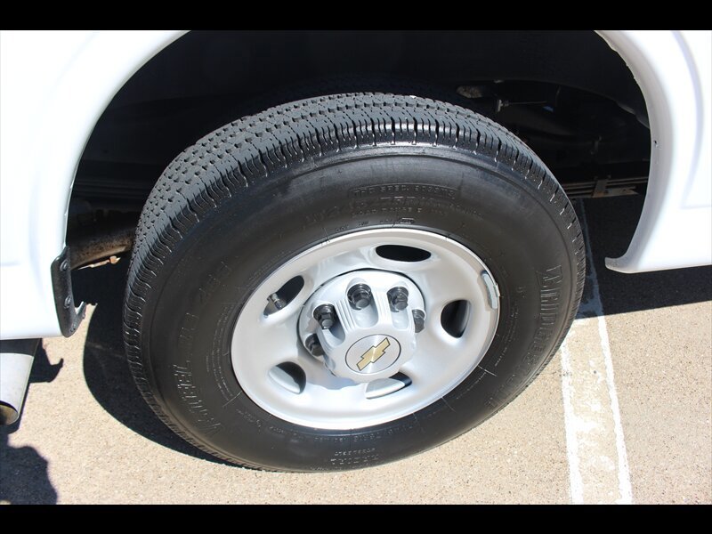 Used 2024 Chevrolet Express 3500 LS RWD image 24