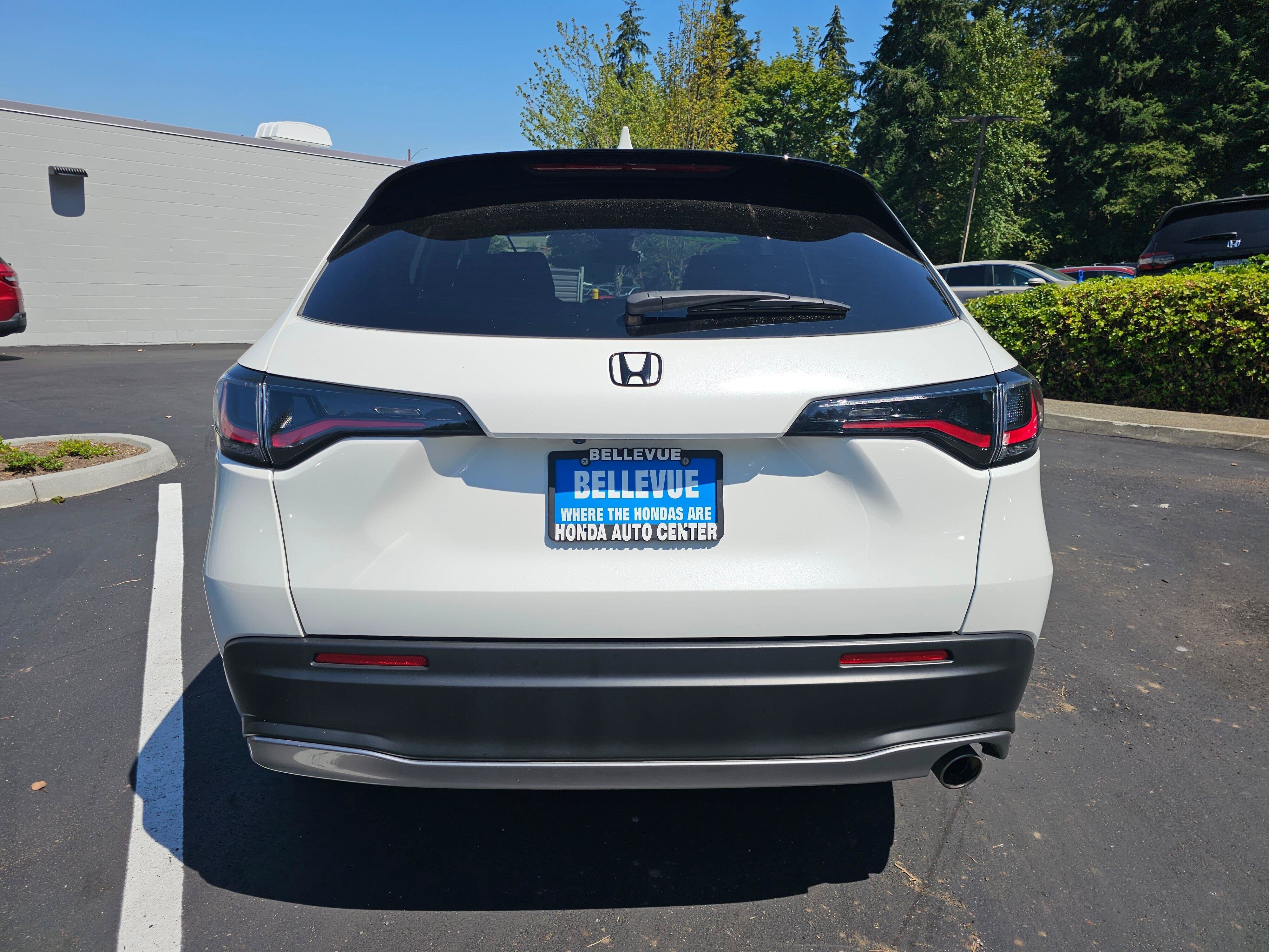 Used 2024 Honda HR-V Sport image 6