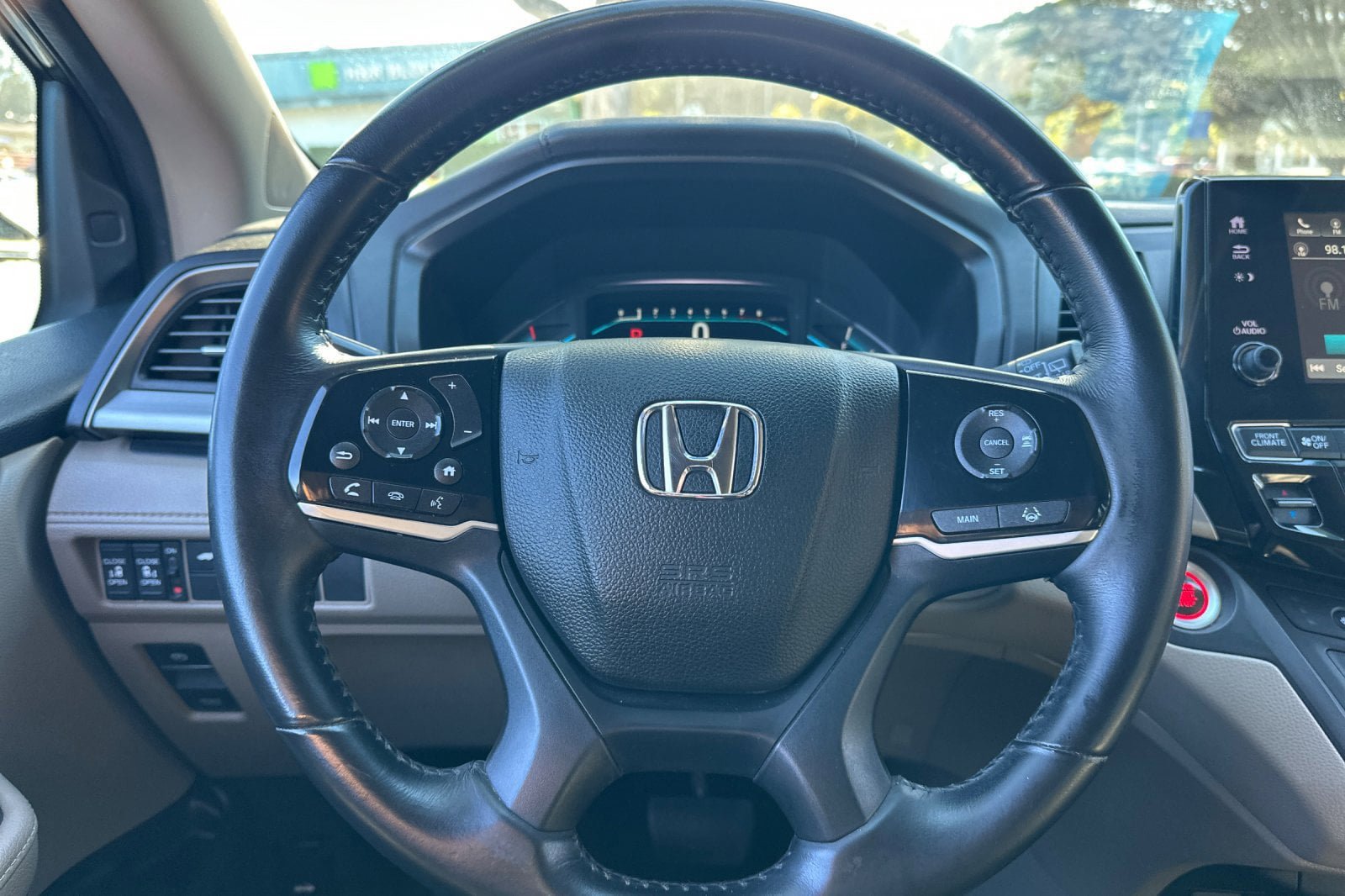 Used 2018 Honda Odyssey EX-L image 29