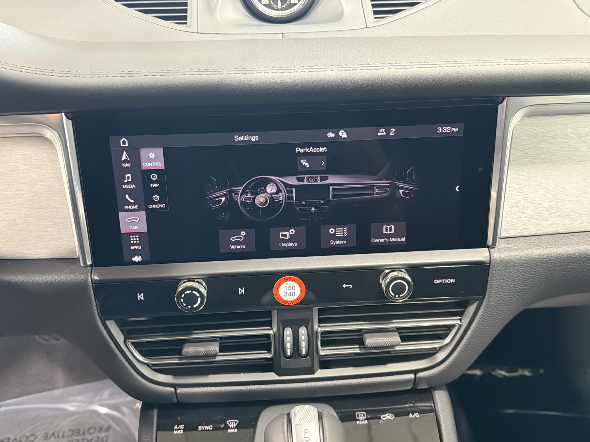 Certified 2026 Porsche Macan S AWD/4WD image 29