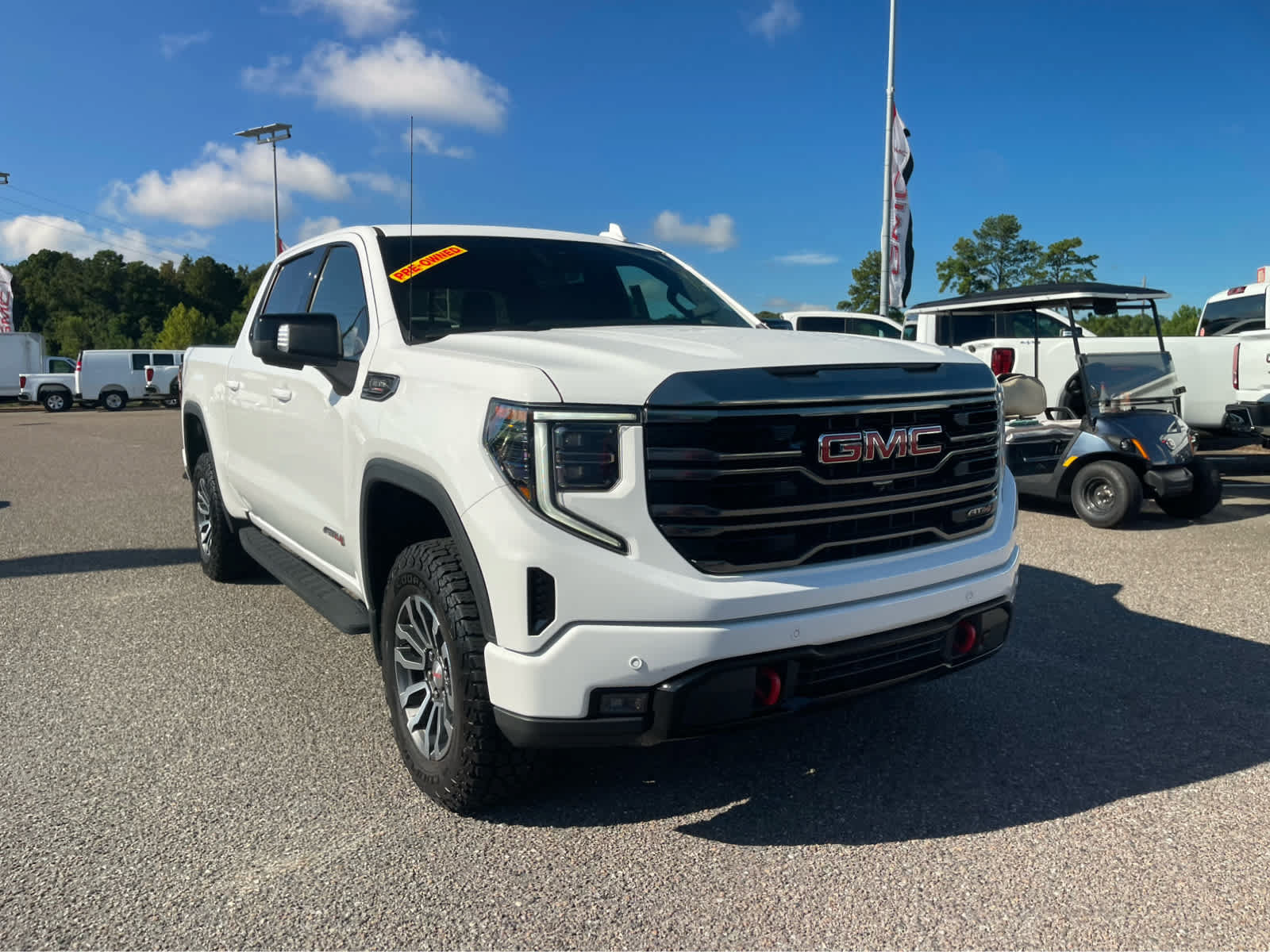 Used 2023 GMC Sierra 1500 AT4 w/ AT4 Premium Package AWD/4WD image 3