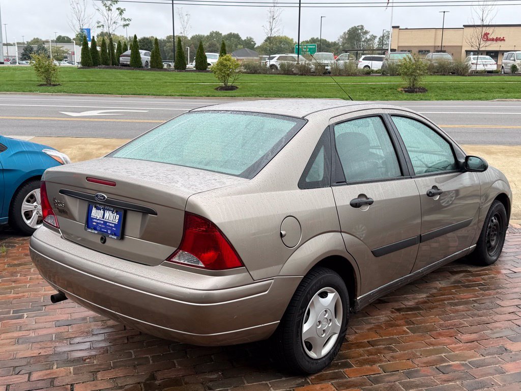 Used 2003 Ford Focus LX FWD image 5
