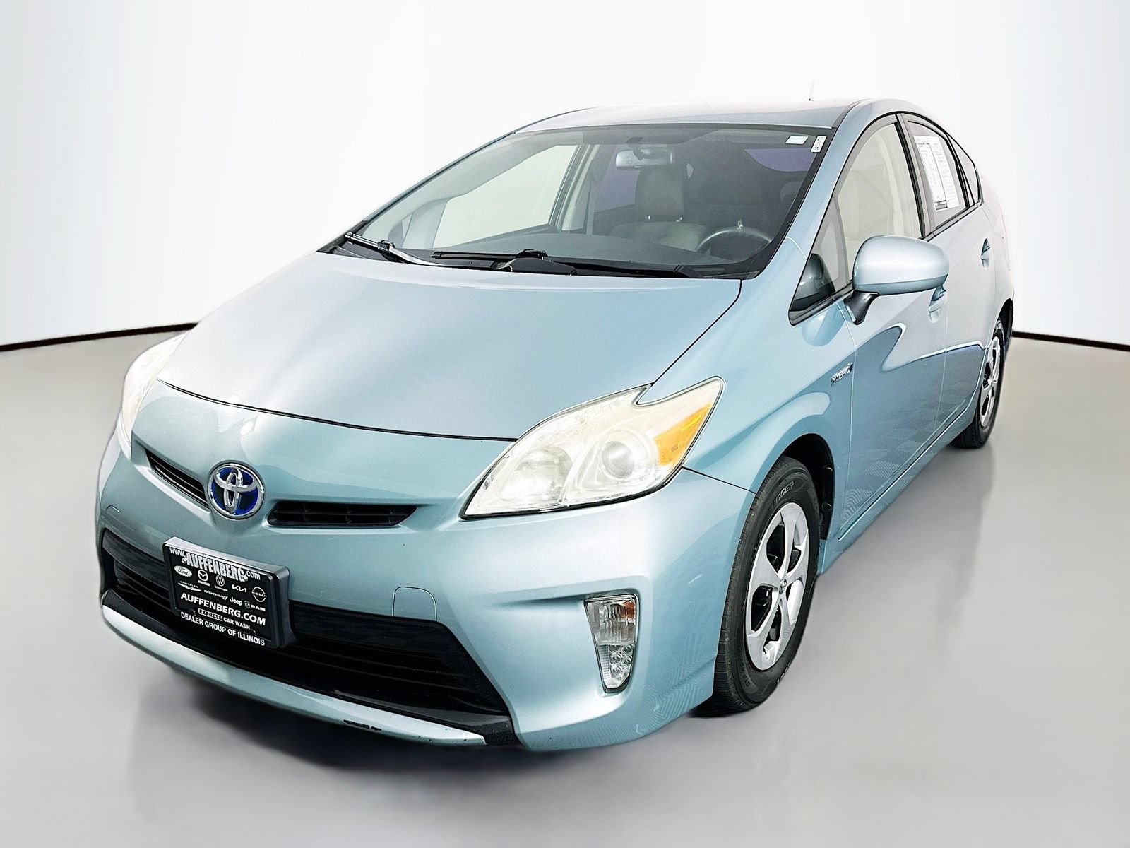 Used 2014 Toyota Prius Two FWD image 3