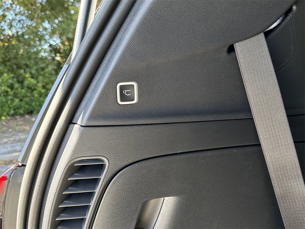 New 2026 Chrysler Pacifica Limited image 36