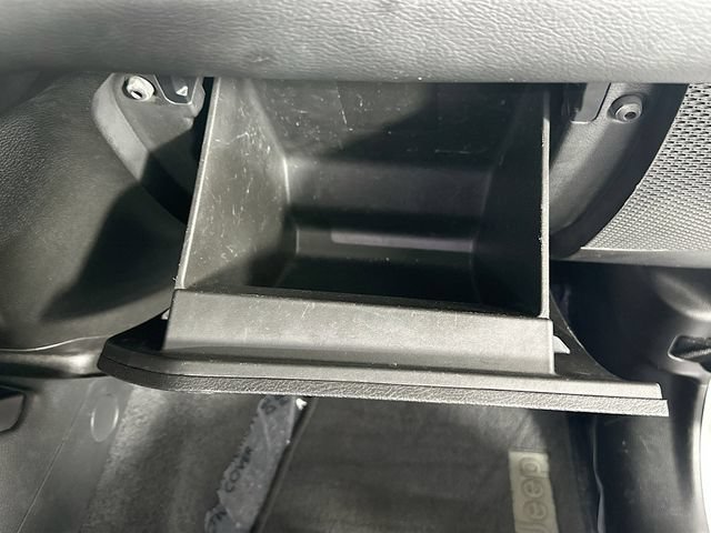 Used 2022 Jeep Gladiator Overland AWD/4WD image 32