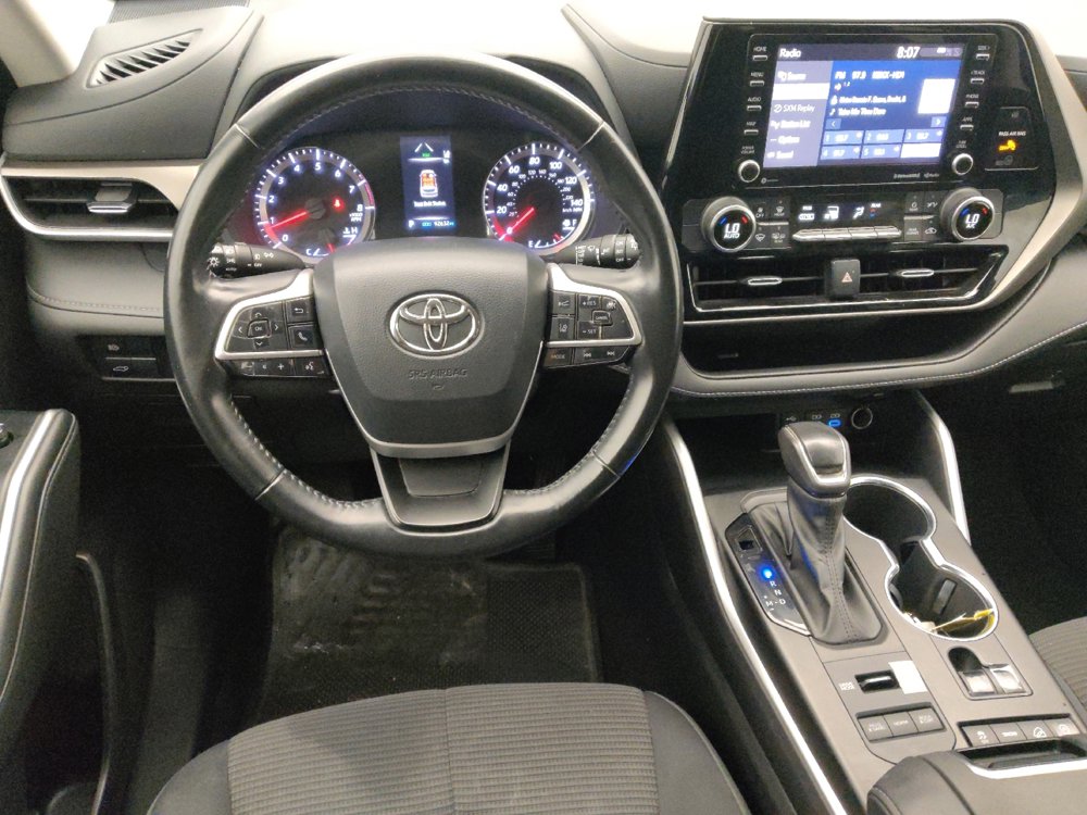 Used 2022 Toyota Highlander LE image 22
