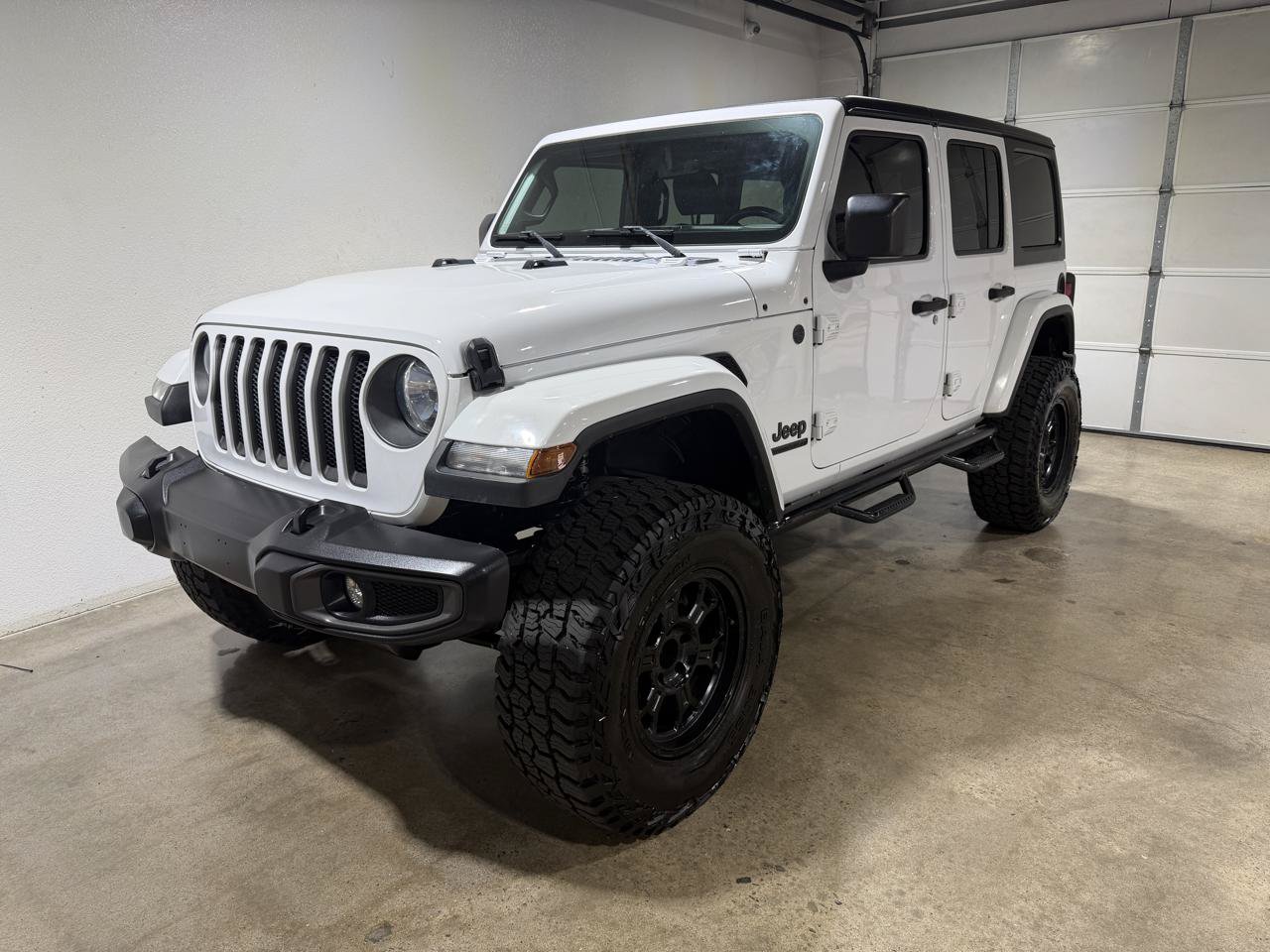 Used 2021 Jeep Wrangler Unlimited Sport AWD/4WD image 3