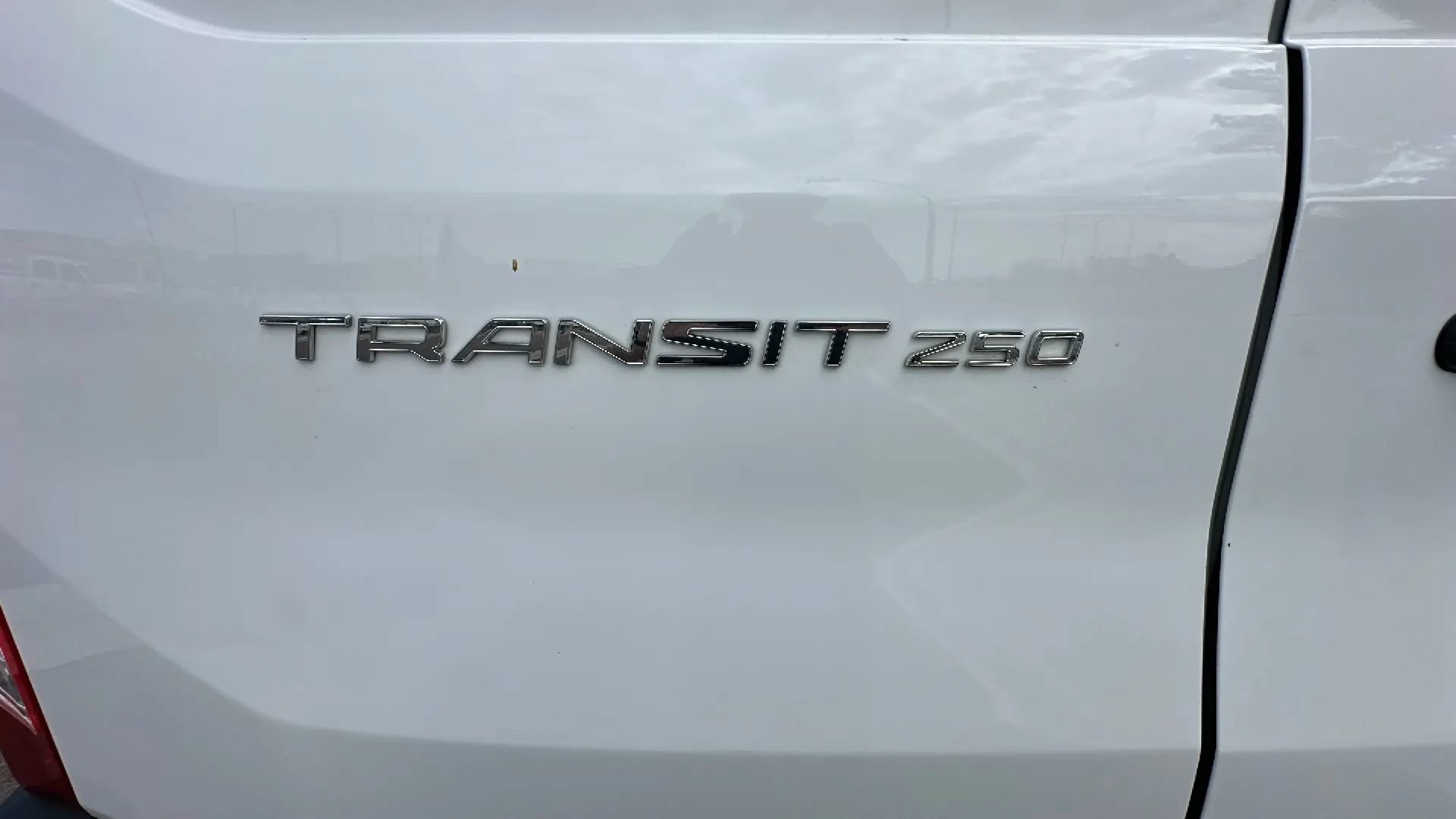 Used 2023 Ford Transit 250 Low Roof RWD image 4
