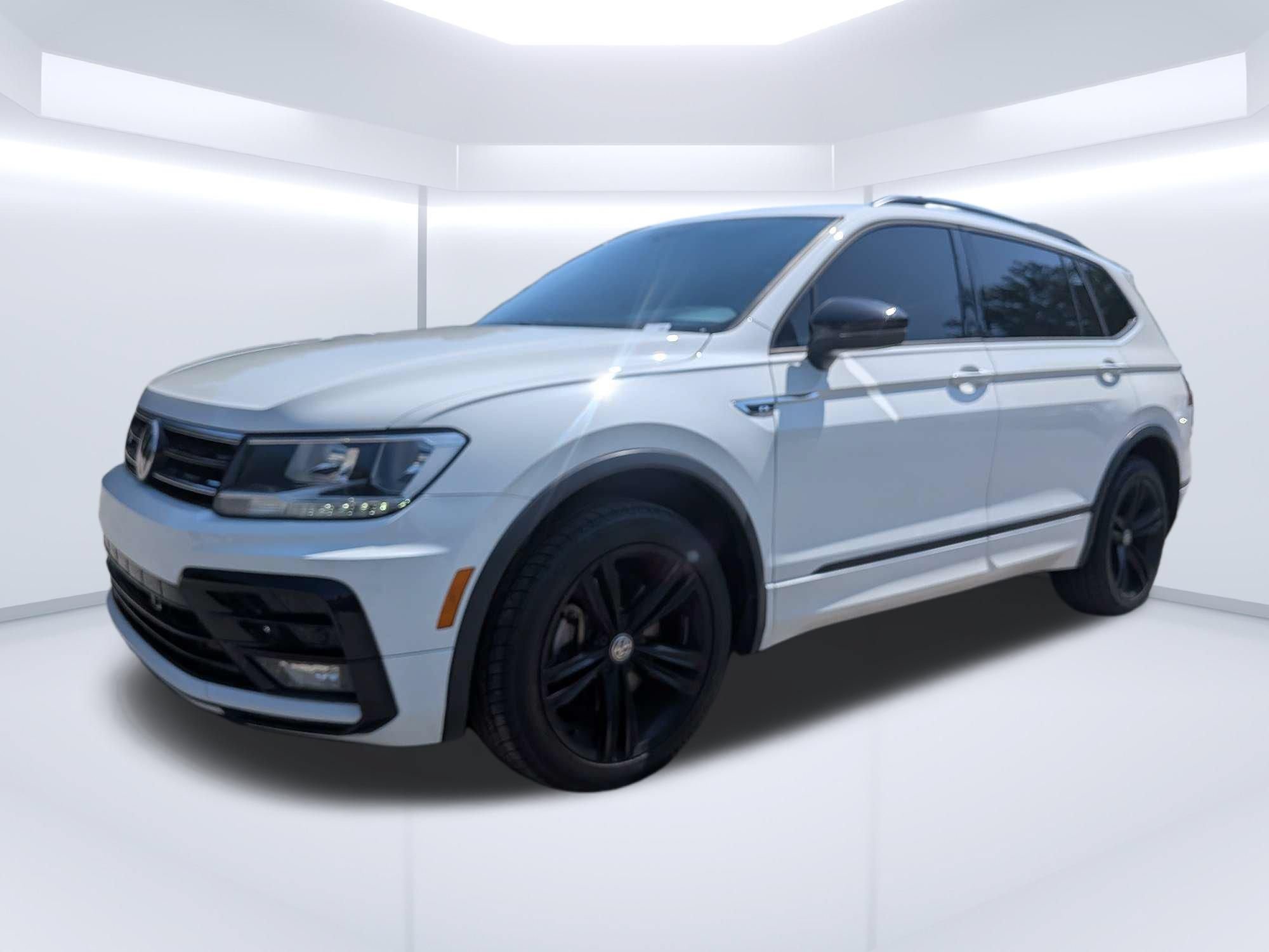 Used 2019 Volkswagen Tiguan SEL R-Line AWD/4WD image 6
