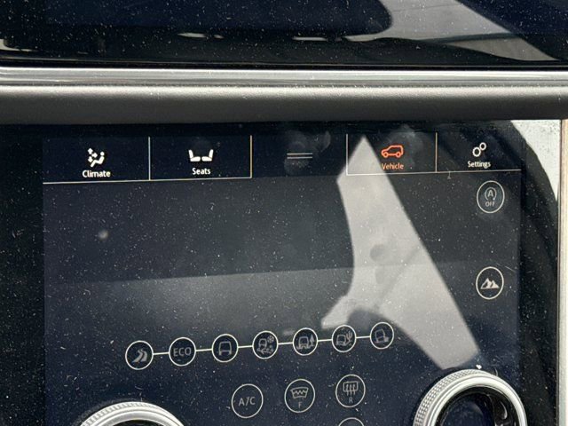 Used 2020 Land Rover Range Rover HSE image 37