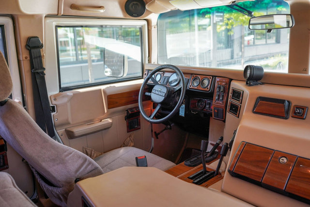Used 1995 HUMMER H1 4-Door Wagon image 47
