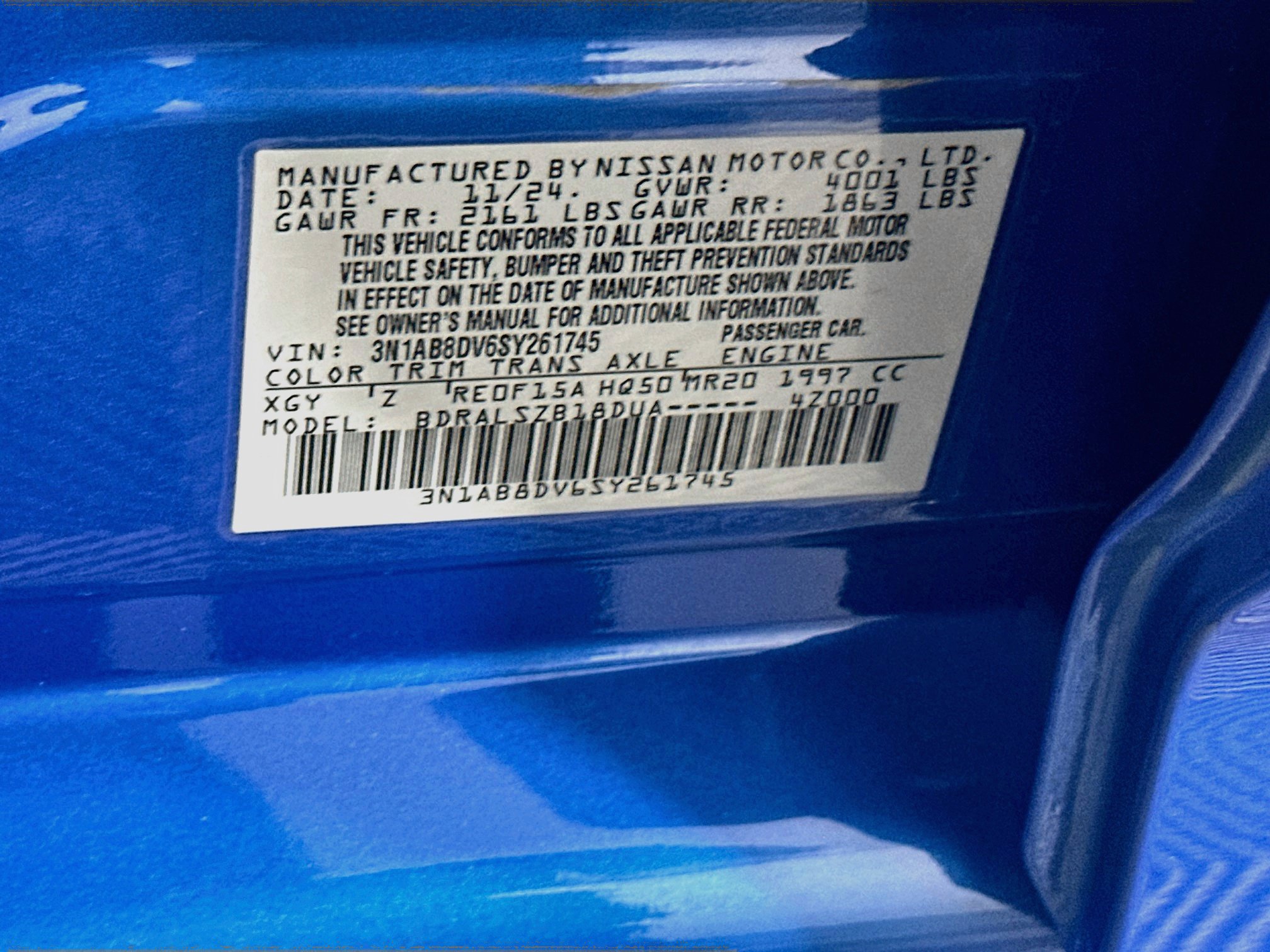 Used 2025 Nissan Sentra SR w/ SR Premium Package FWD image 12