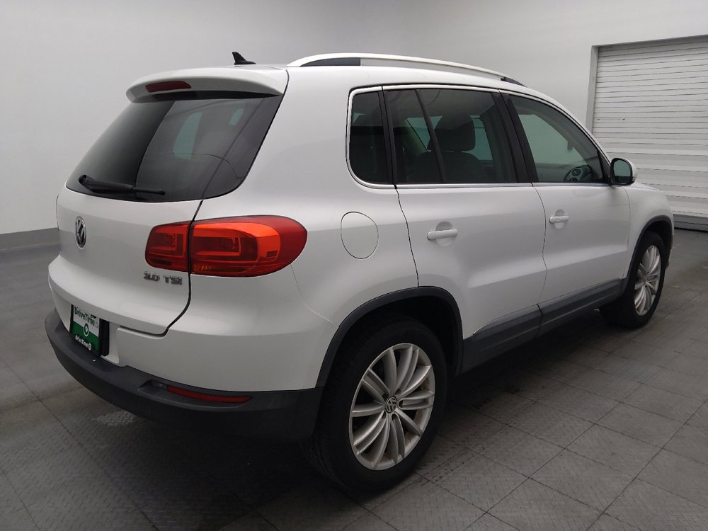 Used 2014 Volkswagen Tiguan SEL FWD image 9