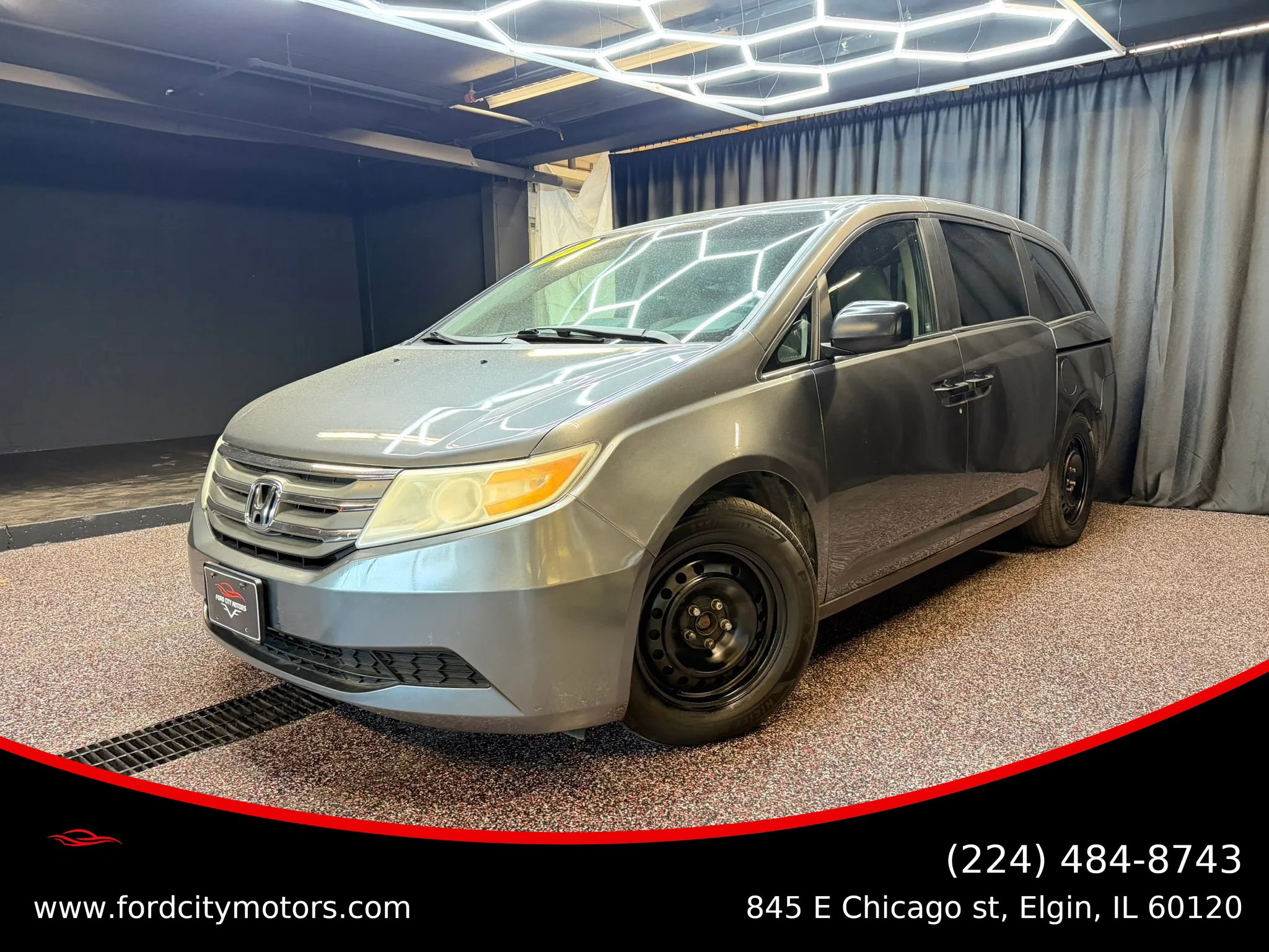 Used 2012 Honda Odyssey LX image 1