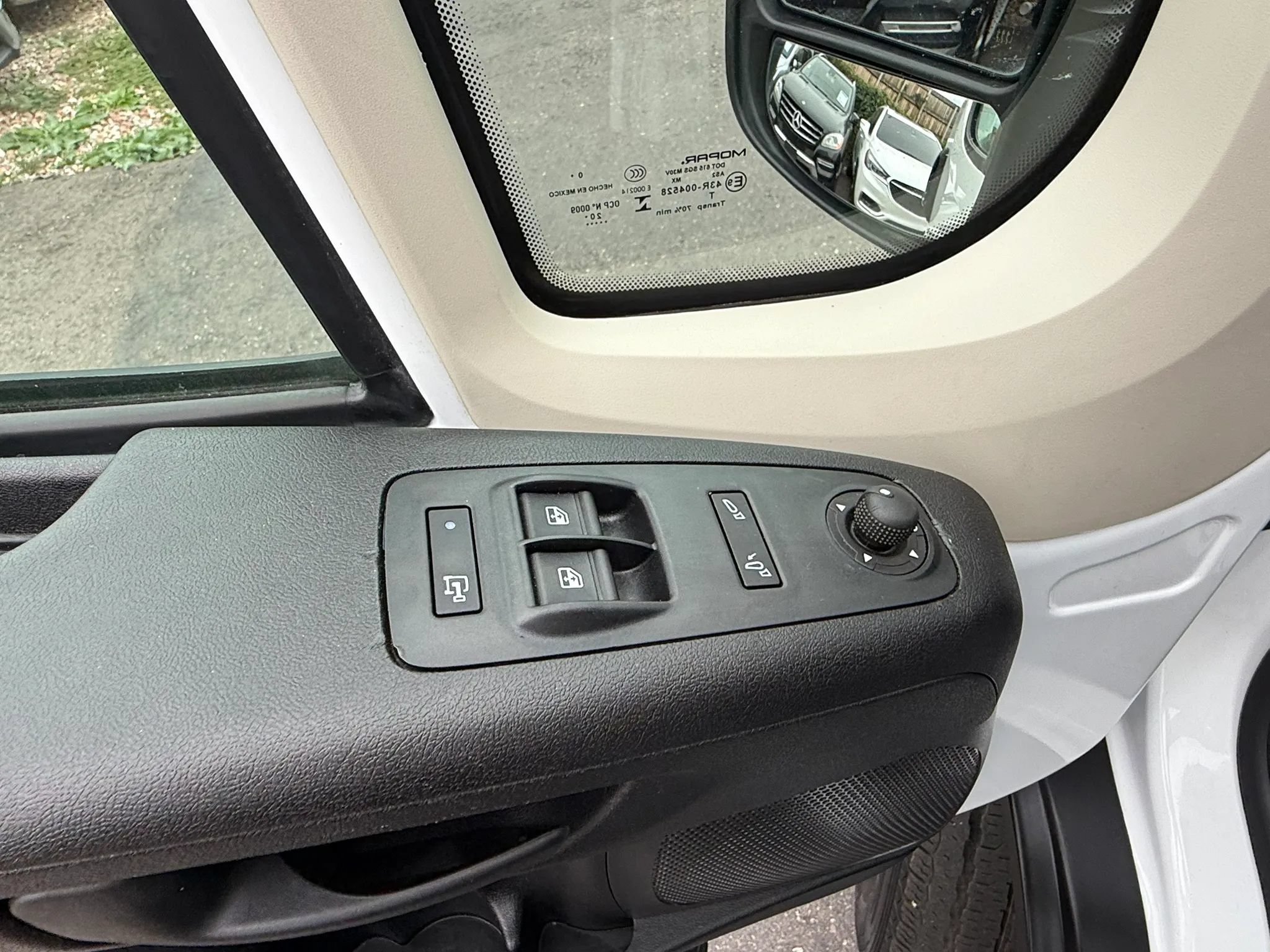 Used 2021 RAM ProMaster 1500 w/ Convenience Group FWD image 18