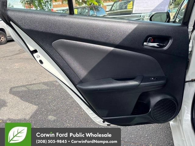 Used 2018 Toyota Prius Two w/ Prius Two Safety Plus Package FWD image 27