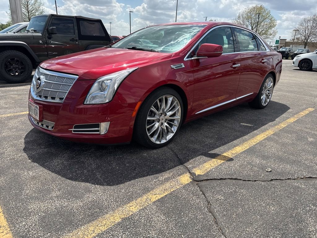 Used 2013 Cadillac XTS Platinum AWD/4WD image 4