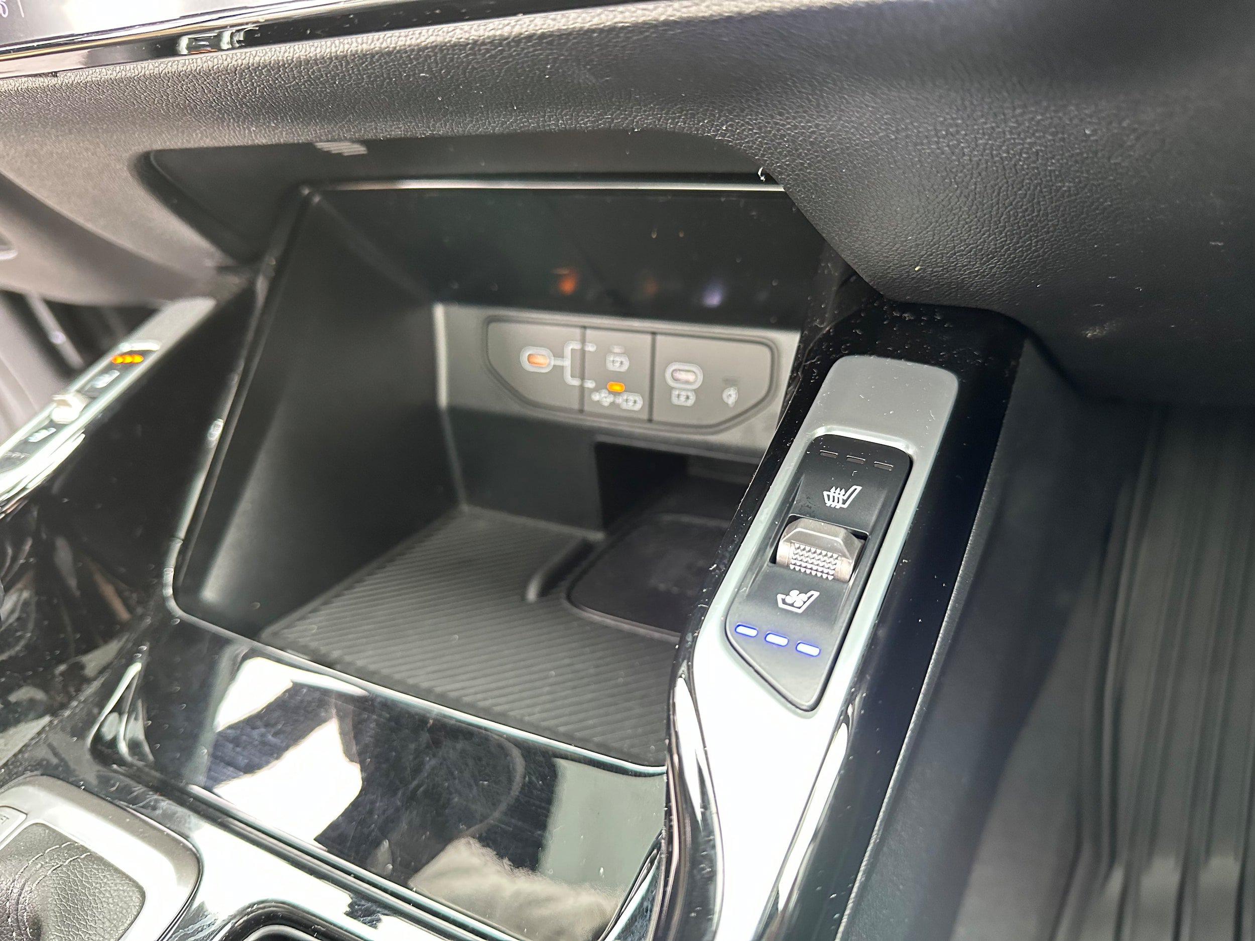 Used 2025 Kia Sorento SX Prestige AWD/4WD image 37