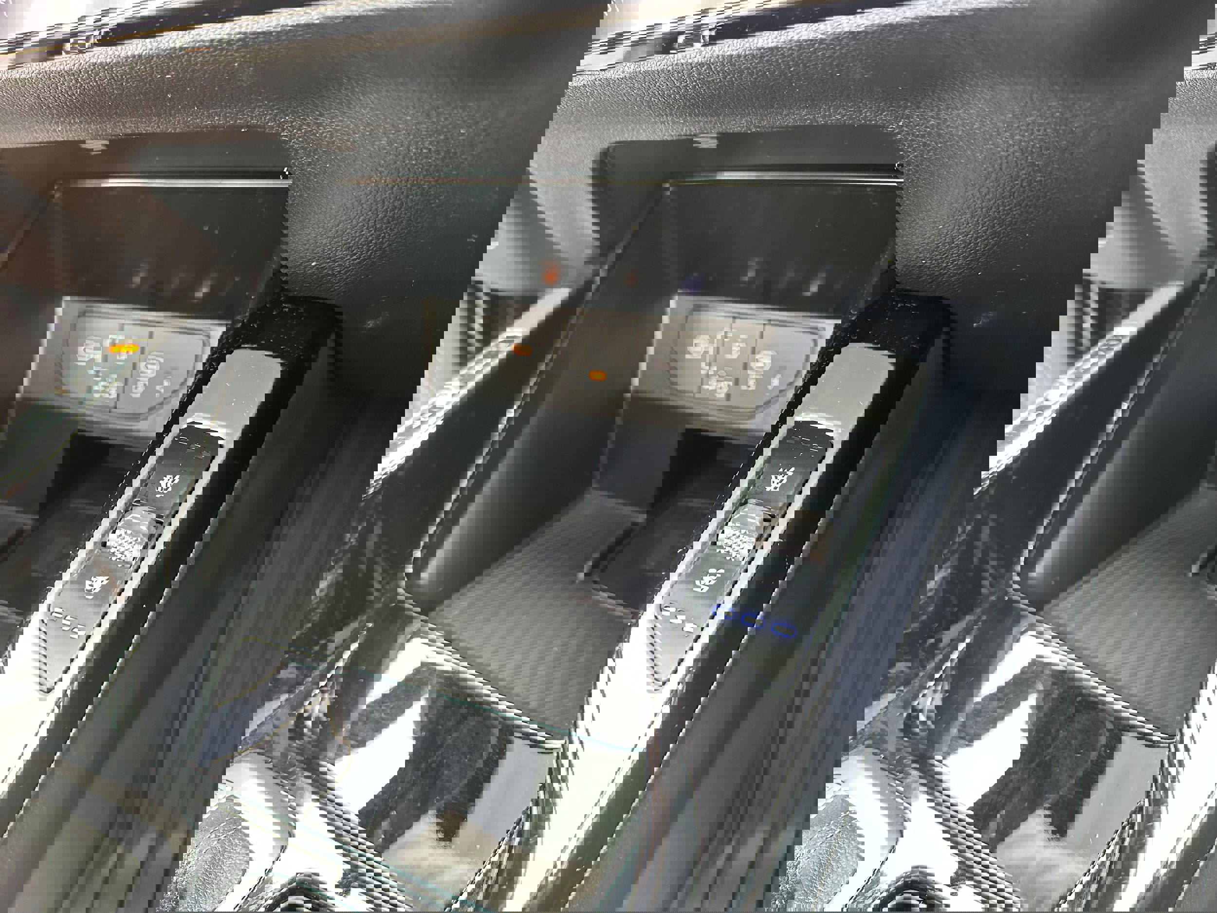 Used 2025 Kia Sorento SX Prestige image 37