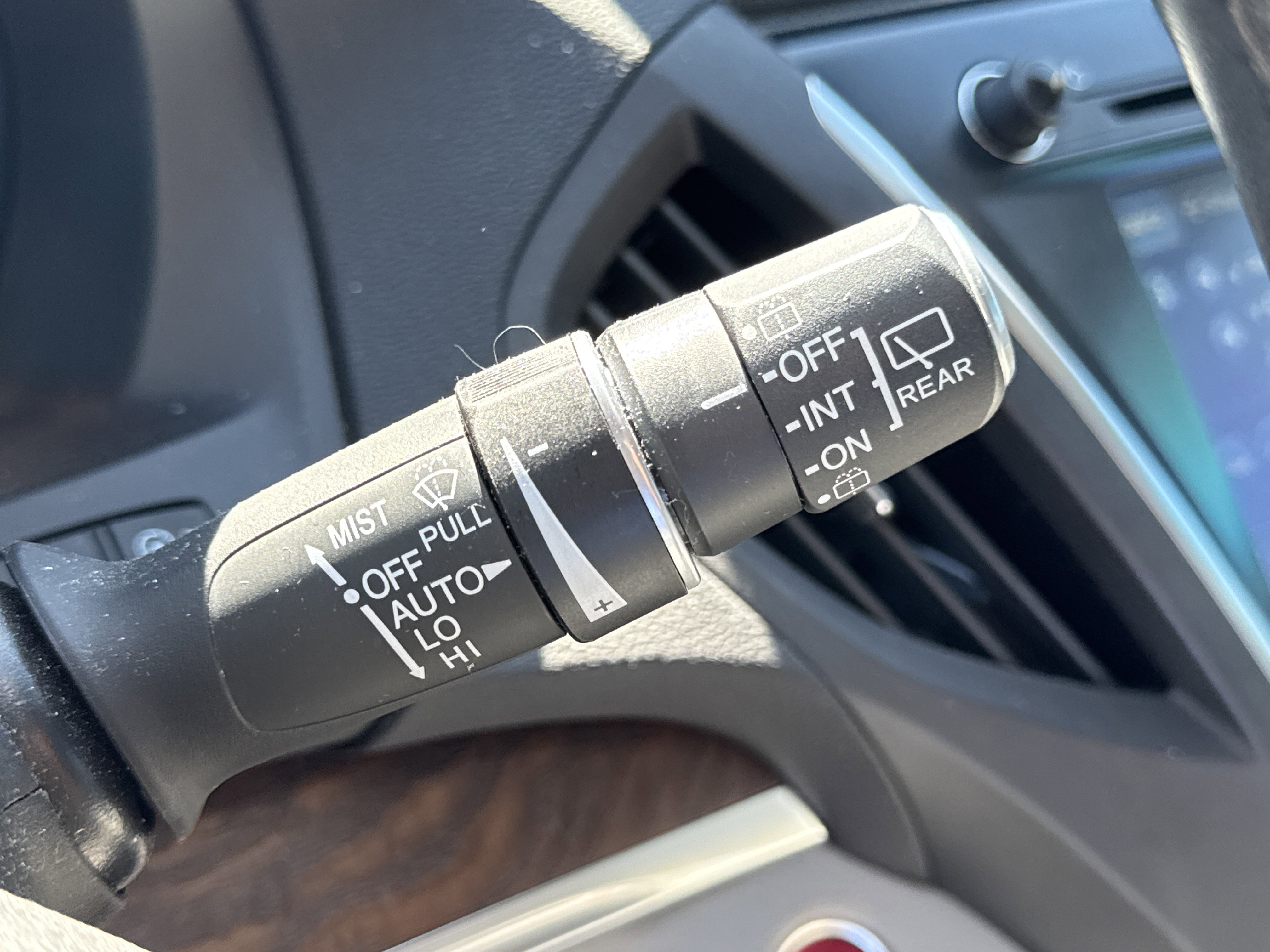 Used 2020 Acura MDX FWD w/ Technology Package image 22