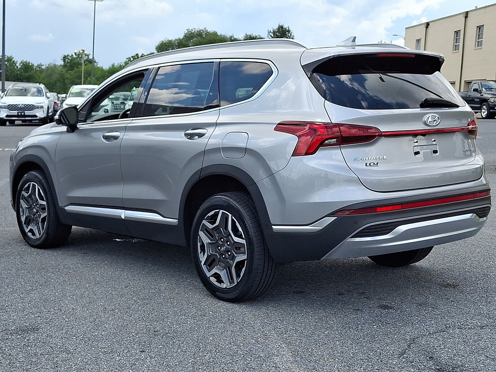 Certified 2023 Hyundai Santa Fe Limited AWD/4WD image 7