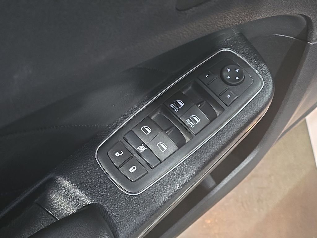 Used 2016 Dodge Charger SRT Hellcat w/ Harman/Kardon Audio Group RWD image 18