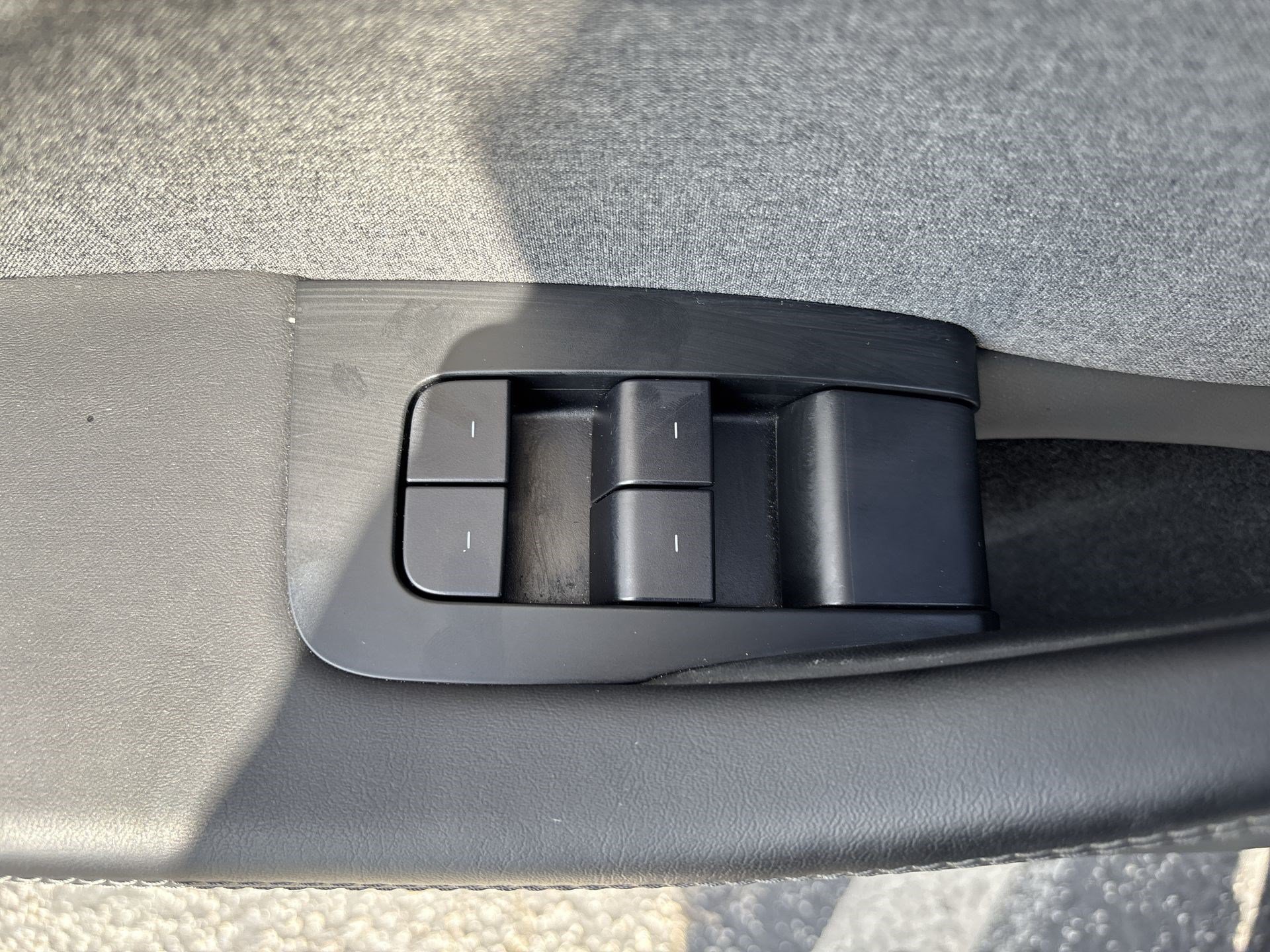 Used 2025 Tesla Model 3 Long Range RWD image 15