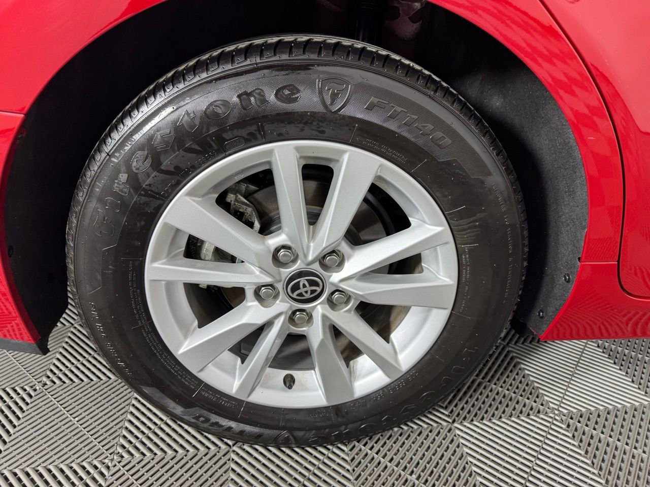 Used 2025 Toyota Camry LE image 34