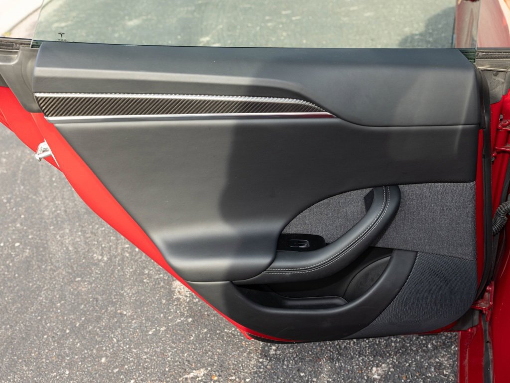 Used 2022 Tesla Model S Plaid image 39