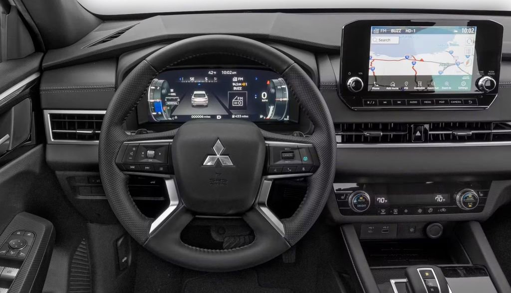 Used 2024 Mitsubishi Outlander SE image 4