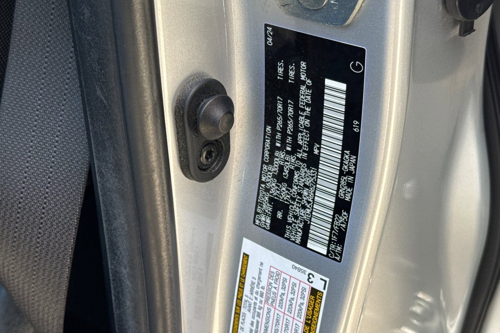 Used 2024 Toyota 4Runner SR5 AWD/4WD image 37