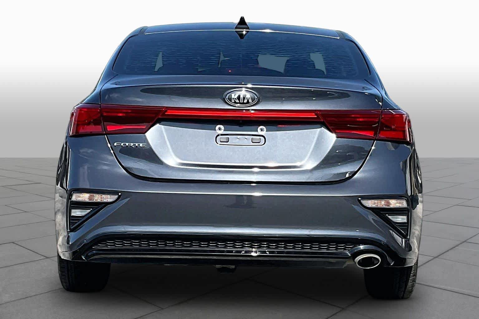 Used 2019 Kia Forte LXS FWD image 5