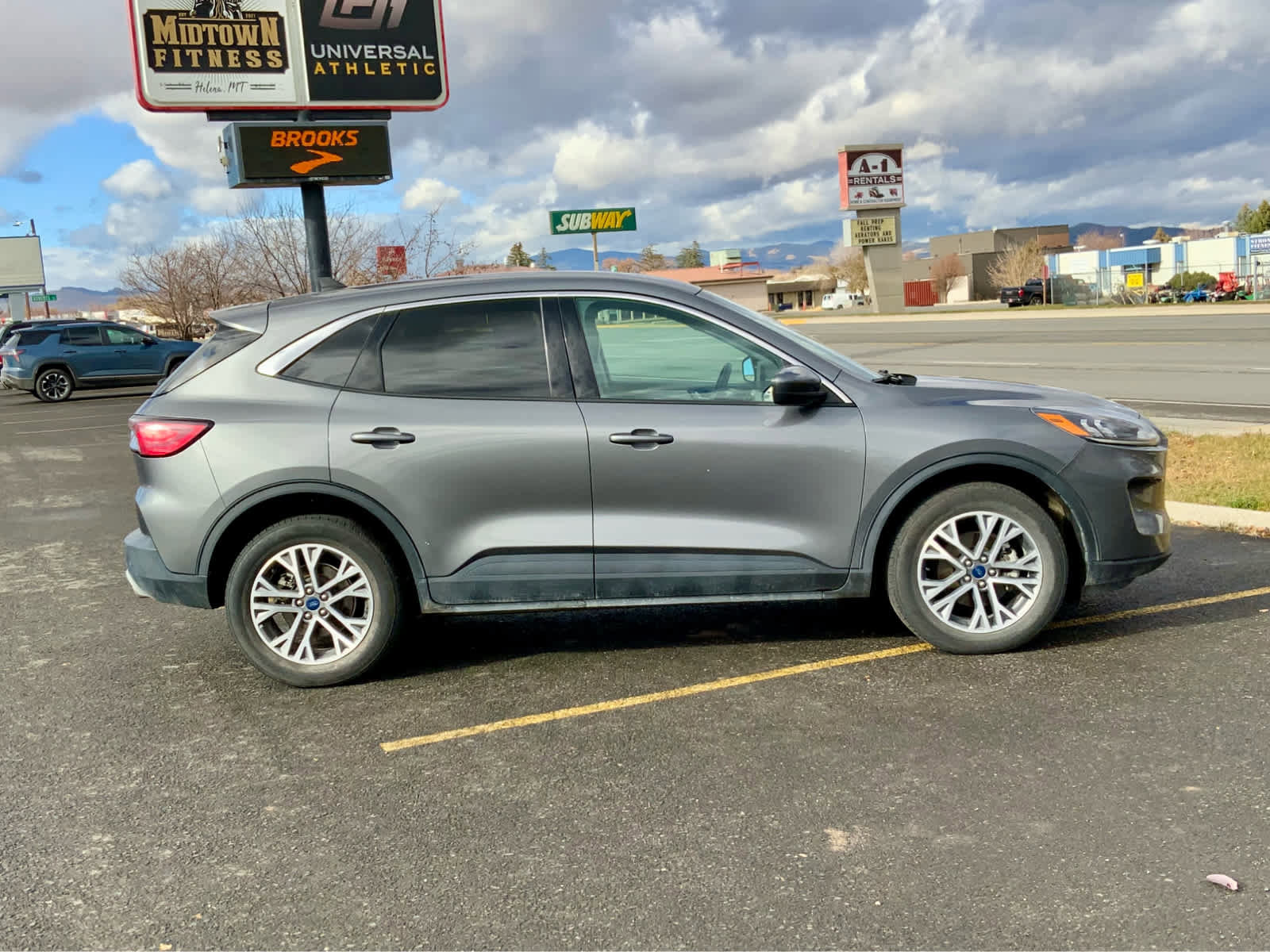 Used 2022 Ford Escape SEL image 6