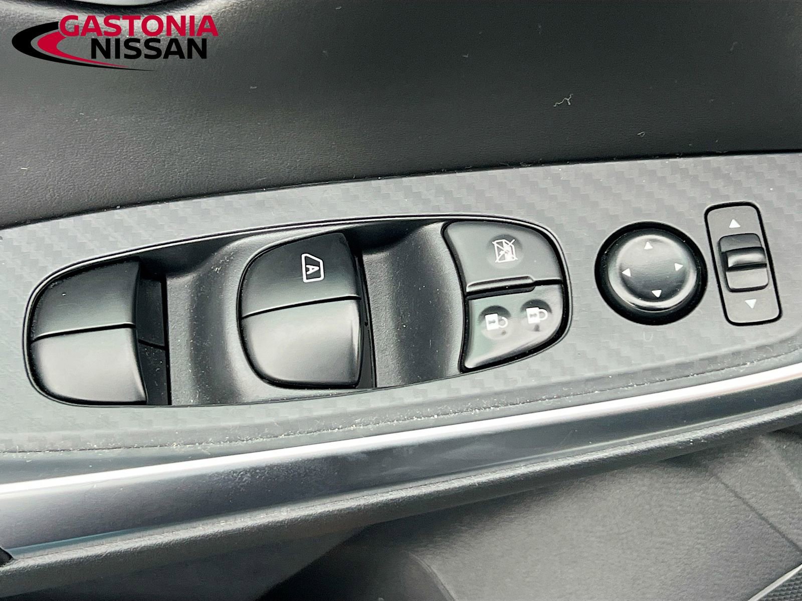 Used 2022 Nissan Sentra SR w/ Trunk Package image 22