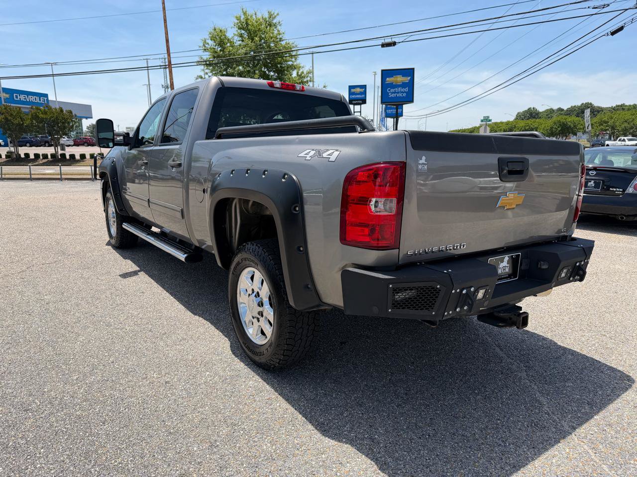 Used 2014 Chevrolet Silverado 2500 LT w/ Interior Plus Package AWD/4WD image 21