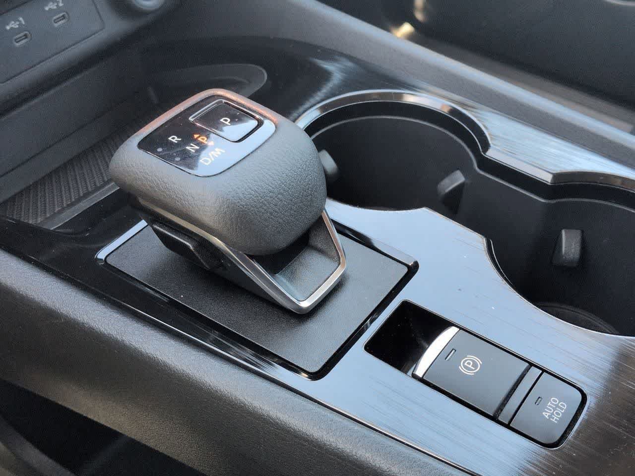 Used 2024 Nissan Rogue S FWD image 30